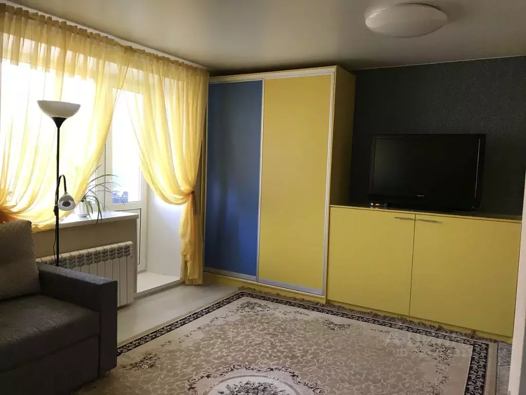 1-к кв. Омская область, Омск пос. Амурский, ул. Алтайская, 44 (38.0 м) - Фото 0