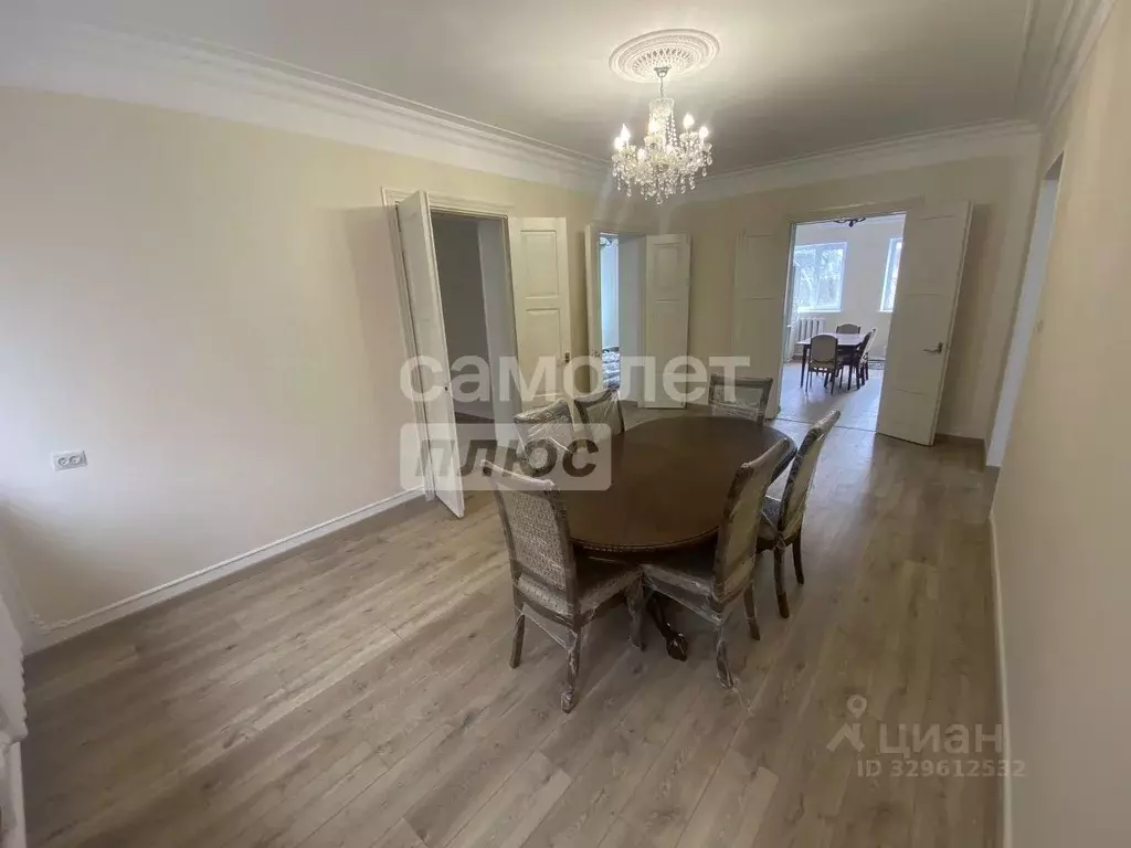 Дом в Дагестан, Дербент ул. З. Тагиева, 122 (250 м) - Фото 1