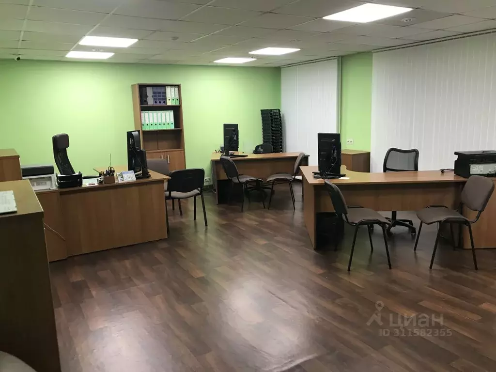 Офис в Ханты-Мансийский АО, Нижневартовск Омская ул., 8 (90 м) - Фото 1