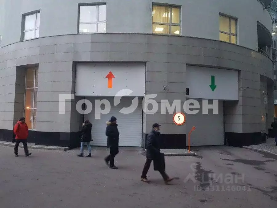 Гараж в Москва Новослободская ул., 23 (10 м) - Фото 1