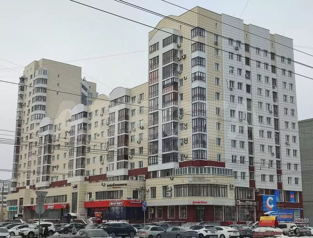 2-к кв. Омская область, Омск ул. 70 лет Октября, 13/3 (82.4 м) - Фото 0