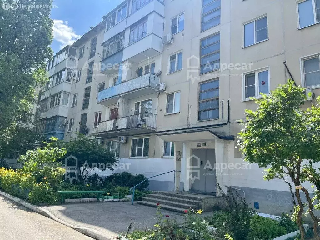 3-комнатная квартира: Волгоград, улица Кирова, 123 (60.7 м) - Фото 0