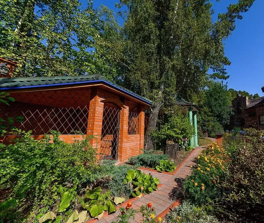 Коттедж в Красноярский край, Красноярск Бородинская ул. (368 м) - Фото 2