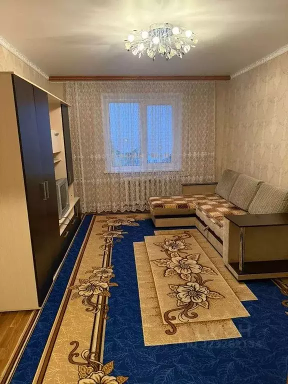 2-к кв. Белгородская область, Старый Оскол Макаренко мкр, 36 (40.0 м) - Фото 0