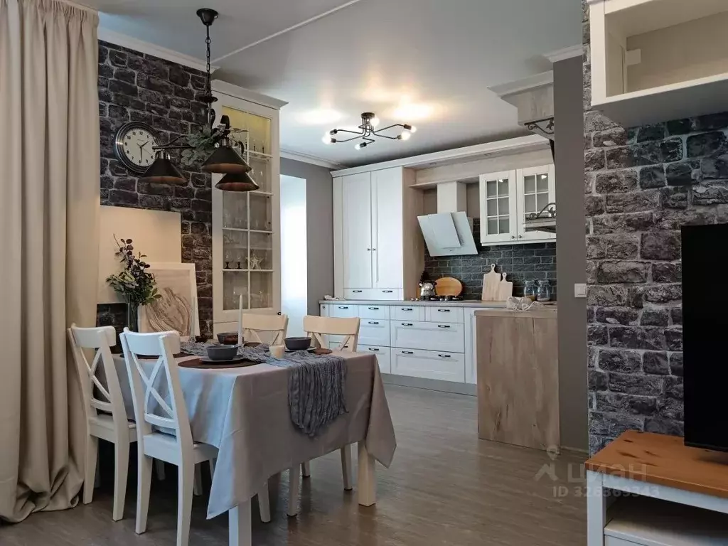 3-к кв. Новгородская область, Великий Новгород Озерная ул., 14к2 (70.0 ... - Фото 1