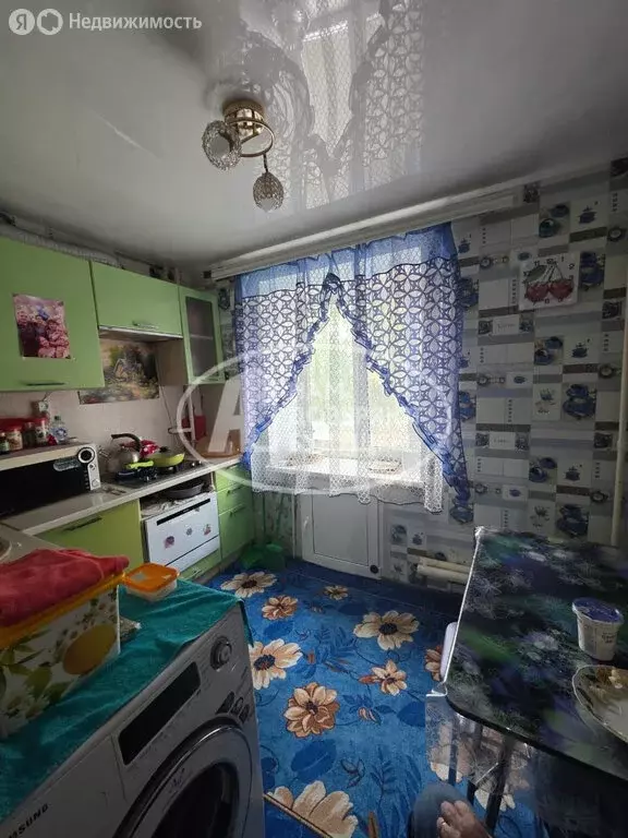 3-комнатная квартира: Чусовой, улица Мира, 4 (58.9 м) - Фото 0