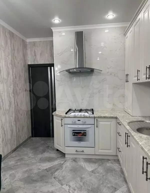 2-к. квартира, 70 м, 8/10 эт. - Фото 1