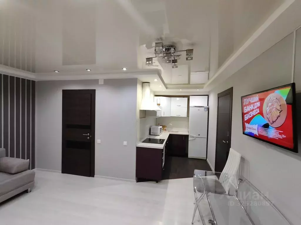 3-к кв. Кировская область, Киров ул. Правды, 2а (55.0 м) - Фото 2