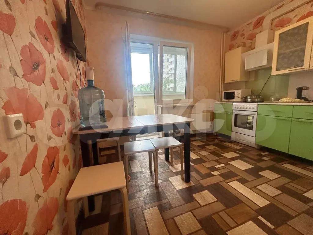 2-к. квартира, 57 м, 1/16 эт. - Фото 1