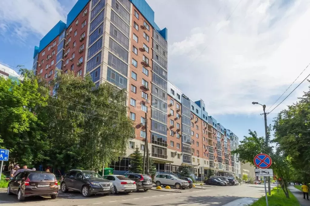 Гараж в Тюменская область, Тюмень ул. Кузнецова, 13 (14 м) - Фото 1