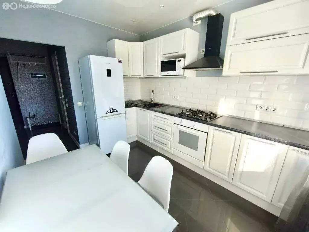 1-комнатная квартира: Казань, улица Азата Аббасова, 13 (35 м) - Фото 2