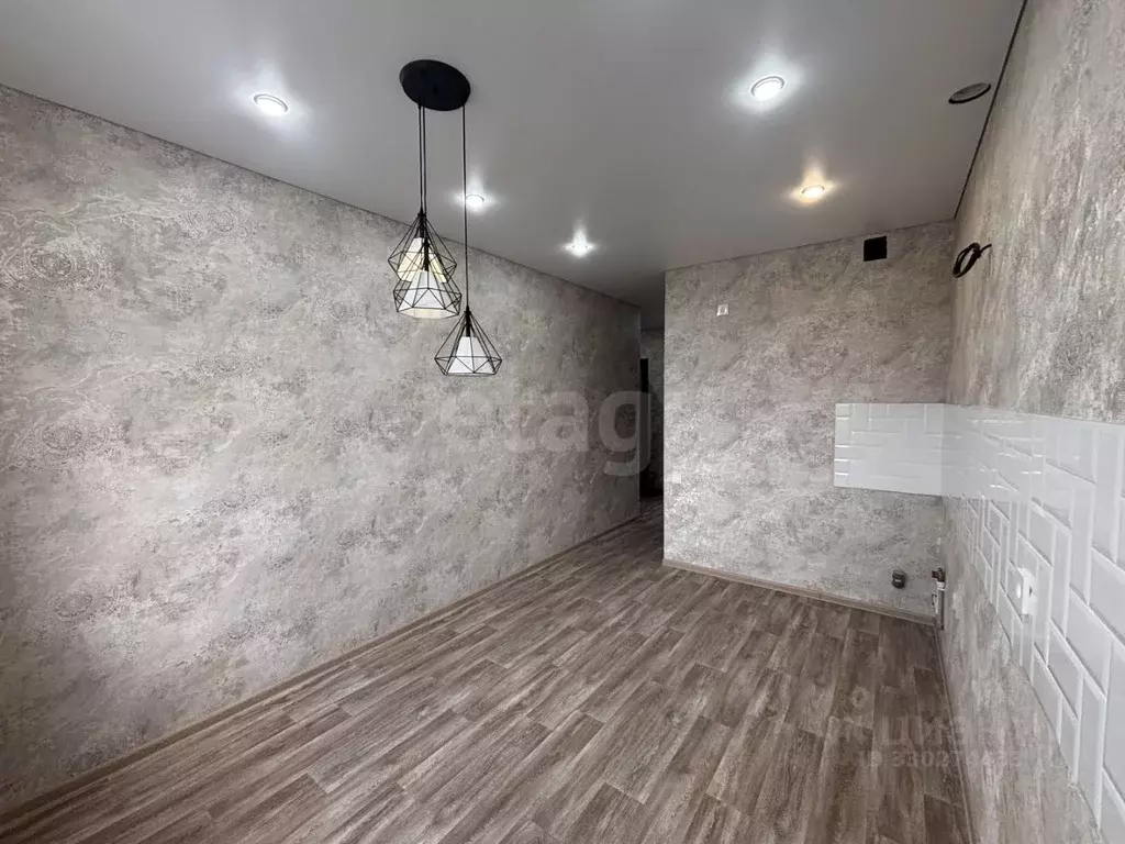 2-к кв. Курская область, Курск ул. Энгельса, 158к2 (56.2 м) - Фото 1