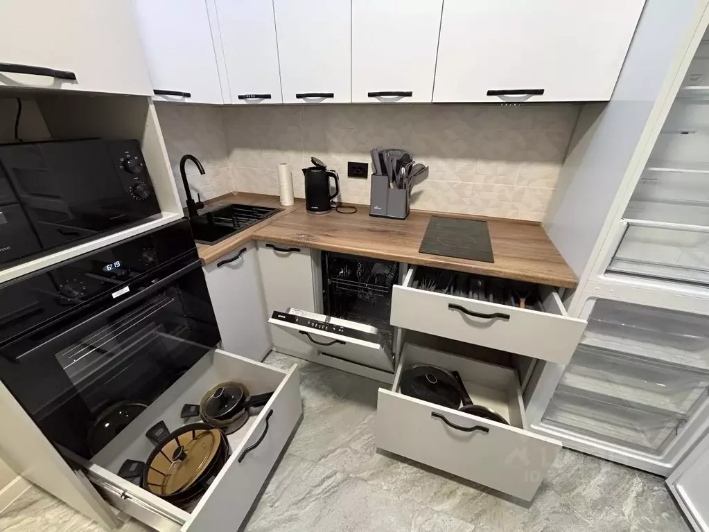 2-к кв. Алтай, Горно-Алтайск Коммунистический просп., 29 (50.0 м) - Фото 1