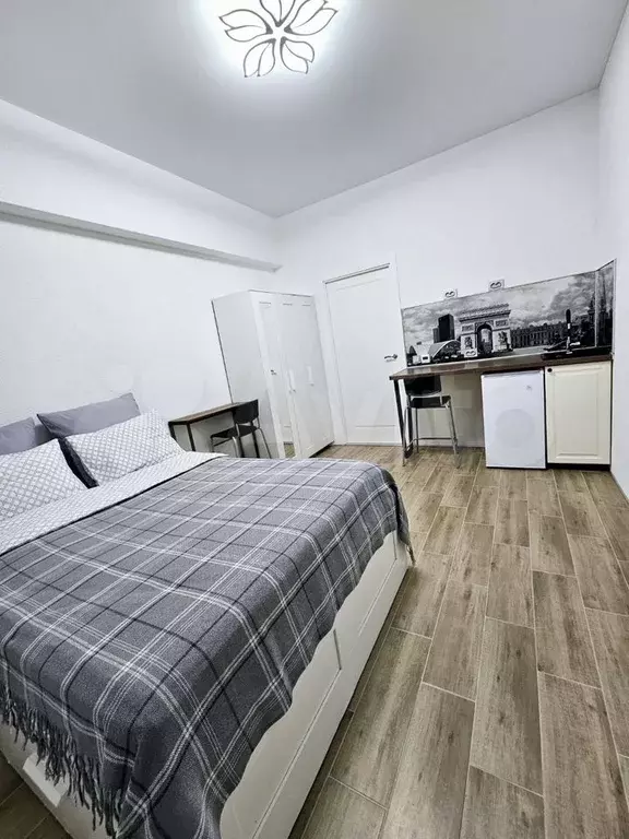 Комната 14 м в 3-к., 1/6 эт. - Фото 1
