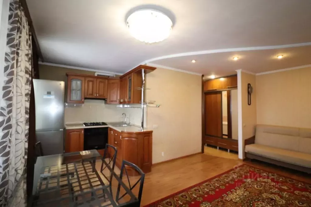 3-к кв. Алтайский край, Барнаул ул. Антона Петрова, 124 (56.0 м) - Фото 1