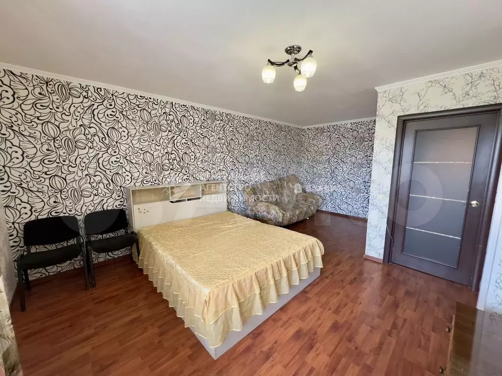 1-к. квартира, 40 м, 8/10 эт. - Фото 1