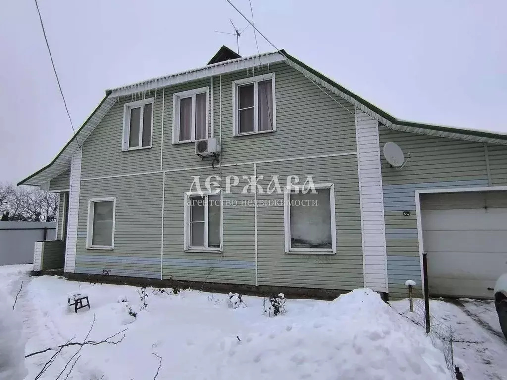 Коттедж в Белгородская область, Старооскольский городской округ, с. ... - Фото 1