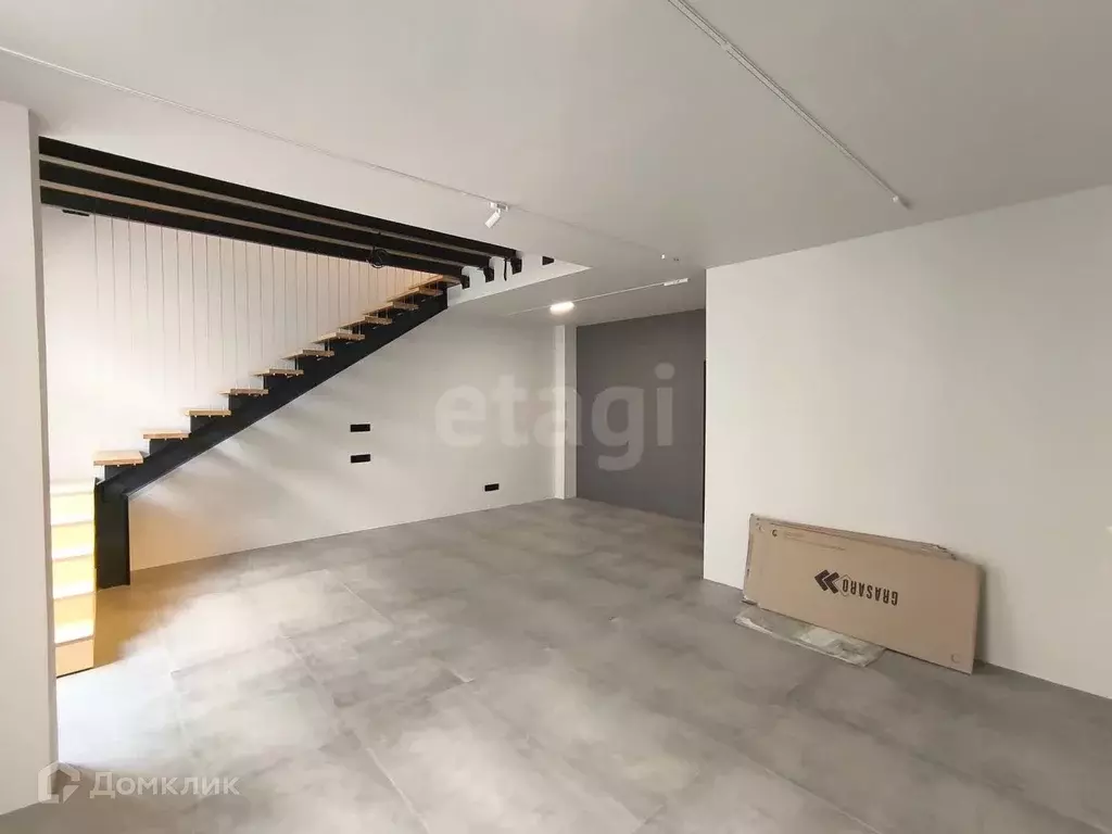 Продаётся 2-к квартира, 71.2 м - Фото 1
