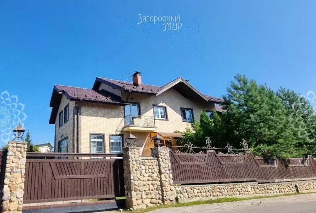 Таунхаус в Московская область, Наро-Фоминский городской округ, д. ... - Фото 1