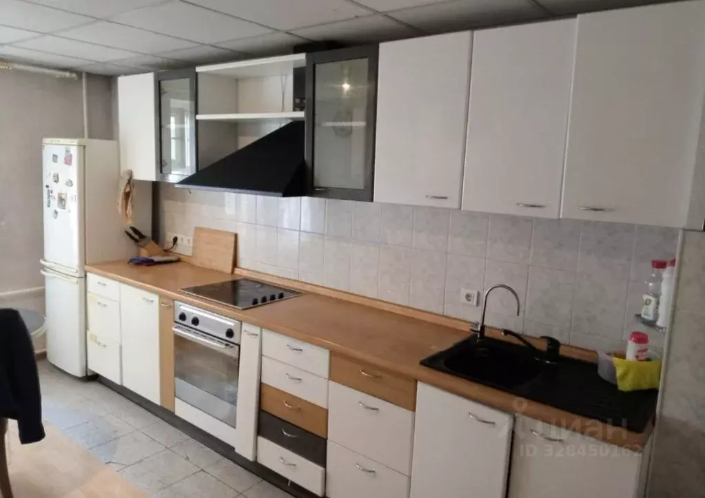 Комната Свердловская область, Екатеринбург ул. Народной Воли, 25 - Фото 1