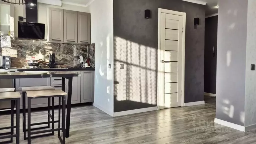 1-к кв. Челябинская область, Миасс ул. 8 Марта, 197 (29.5 м) - Фото 0