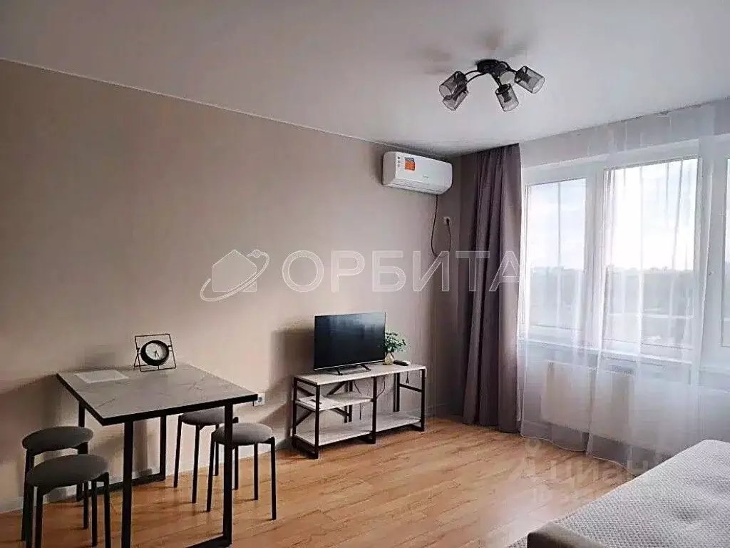 1-к кв. Тюменская область, Тюмень ул. Лесопарковая, 1к1 (36.7 м) - Фото 1