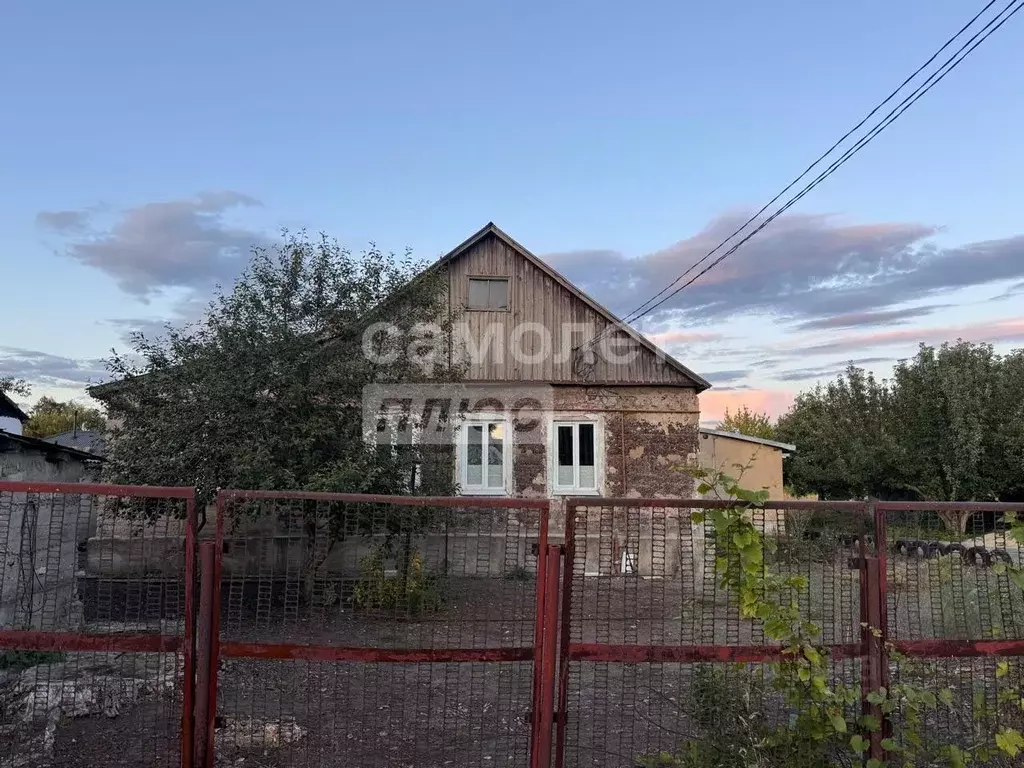 Дом в Липецкая область, Липецк Известковая ул., 26 (75 м) - Фото 0