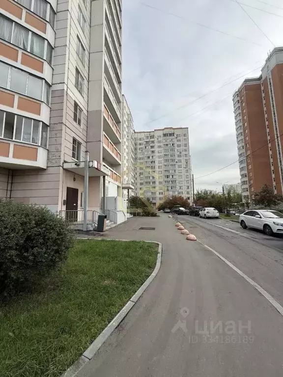 Помещение свободного назначения в Москва ул. Маршала Савицкого, 4к1 ... - Фото 1