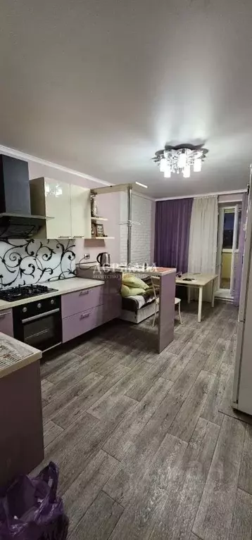 3-к кв. Белгородская область, Старый Оскол Старая Мельница кв-л, 8 ... - Фото 0