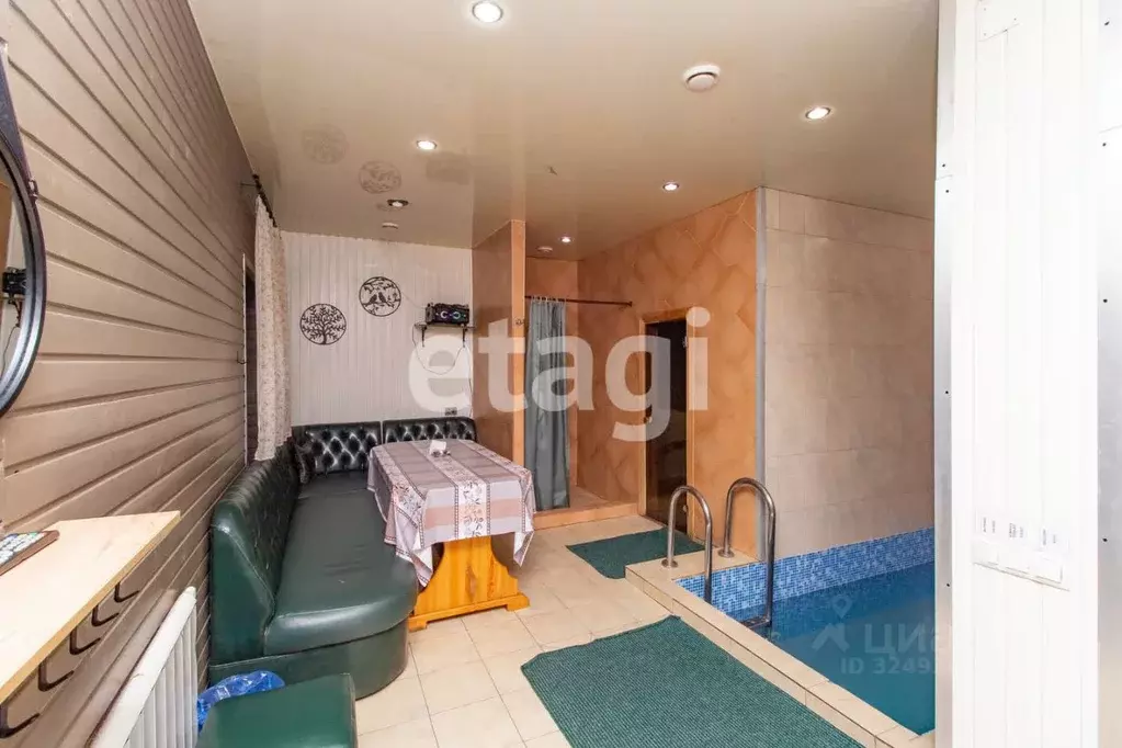 Помещение свободного назначения в Красноярский край, Красноярск ул. 26 ... - Фото 1