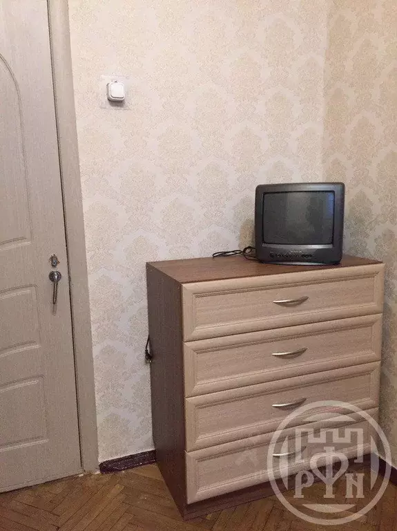 Комната Санкт-Петербург Свердловская наб., 14/2 (11.3 м) - Фото 1