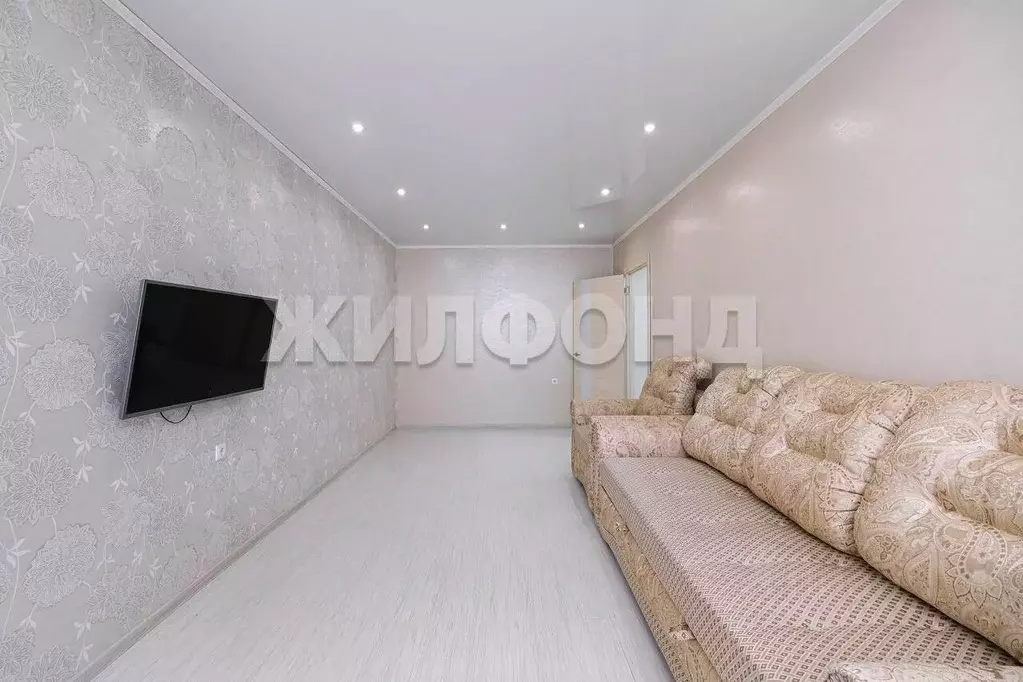 2-к кв. Новосибирская область, Новосибирск ул. Семьи Шамшиных, 90/5 ... - Фото 0