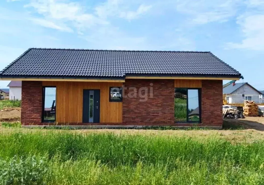 Дом в Пермский край, пос. Горный ул. Заветная, 12 (75 м) - Фото 0