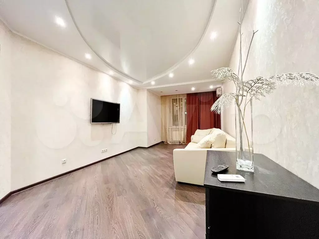 2-к. квартира, 70 м, 4/14 эт. - Фото 1