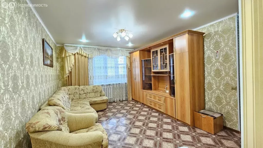 1-комнатная квартира: Октябрьский, 34-й микрорайон, 15/1 (39.1 м) - Фото 2