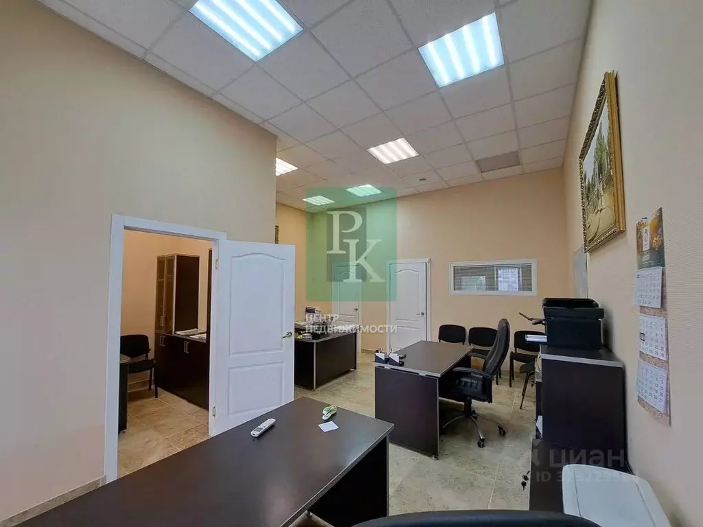 Офис в Севастополь ул. Парковая, 14к1 (47 м) - Фото 2