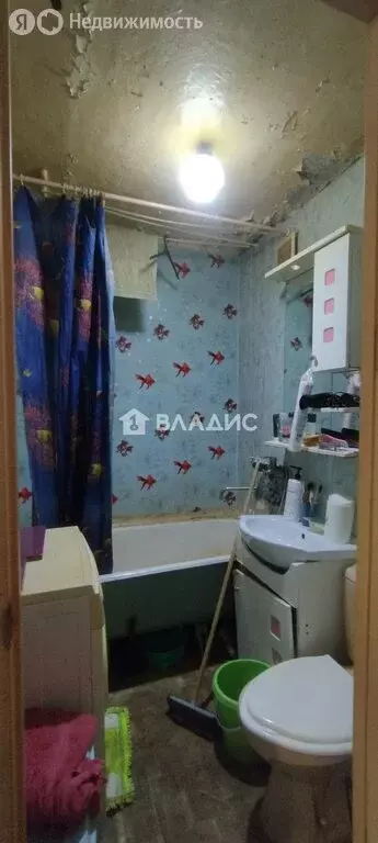 3-комнатная квартира: посёлок городского типа Надвоицы, улица Ленина, ... - Фото 1