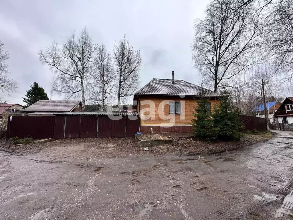 Дом в Красноярский край, Красноярск ул. Елены Стасовой (124 м) - Фото 1