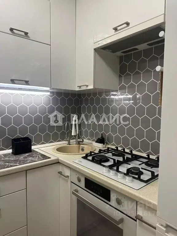 2-к кв. Калининградская область, Калининград ул. Осипенко, 12 (49.8 м) - Фото 2