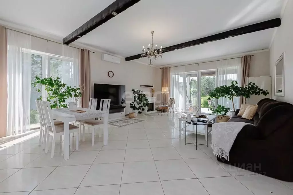 Дом в Свердловская область, Сысертский муниципальный округ, с. ... - Фото 1