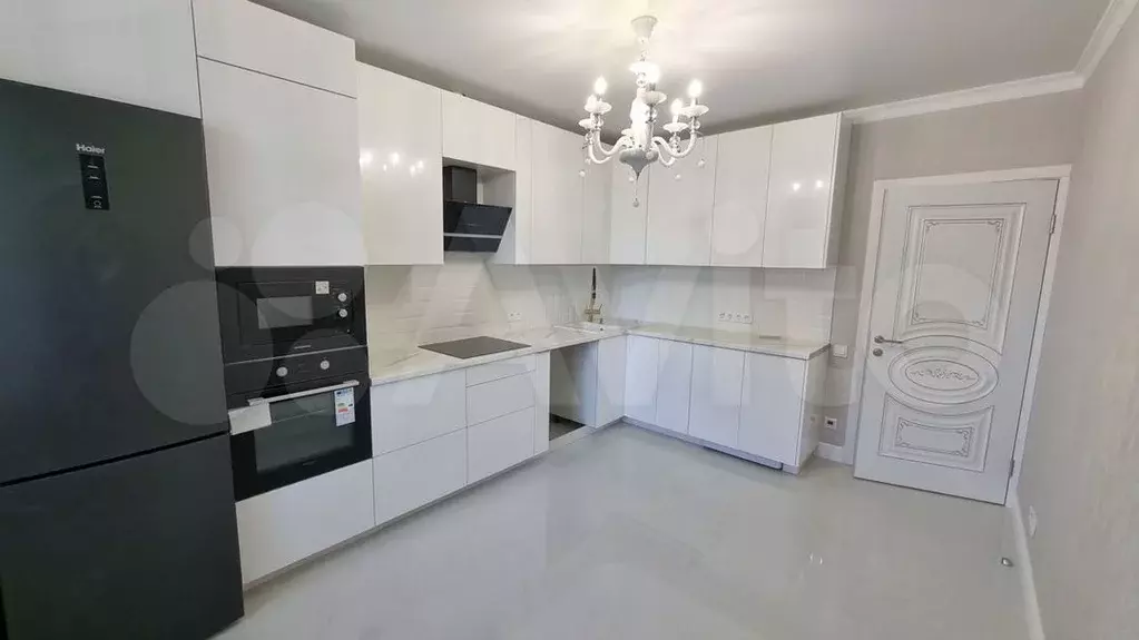 3-к. квартира, 80м, 3/9эт. - Фото 0