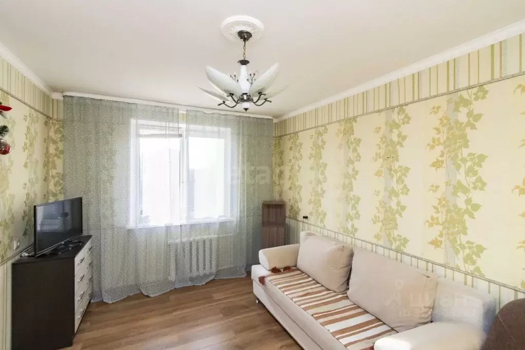2-к кв. Тюменская область, Тюмень ул. Республики, 219 (55.0 м) - Фото 1