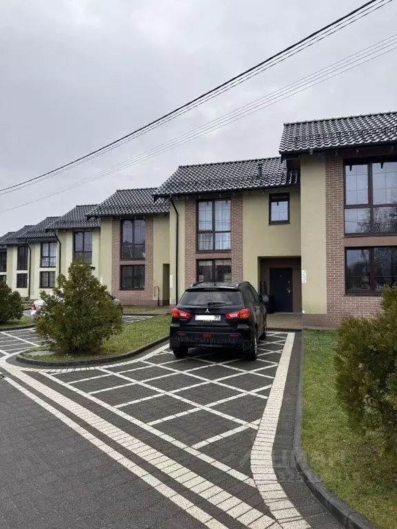 Таунхаус в Калининградская область, Гурьевск ул. Кузбасская, 10 (84 м) - Фото 1