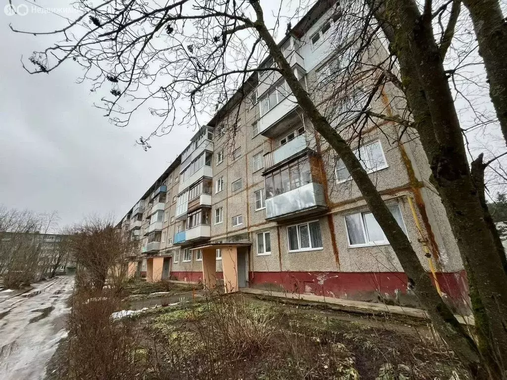 3-комнатная квартира: Редкино, улица Гагарина, 1 (62.1 м) - Фото 0