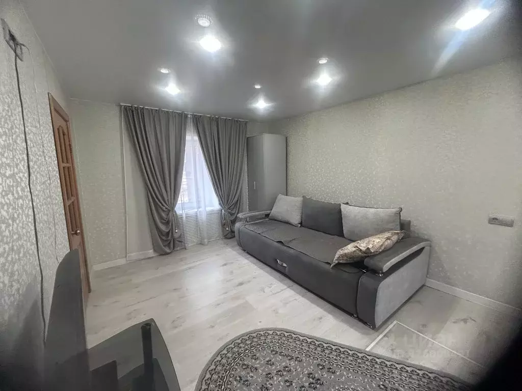 Дом в Хакасия, Абакан Алтайская ул., 21 (85 м) - Фото 1