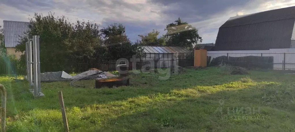 Дом в Тюменская область, Тюмень Зауралец СНТ, ул. Клубничная (30 м) - Фото 0