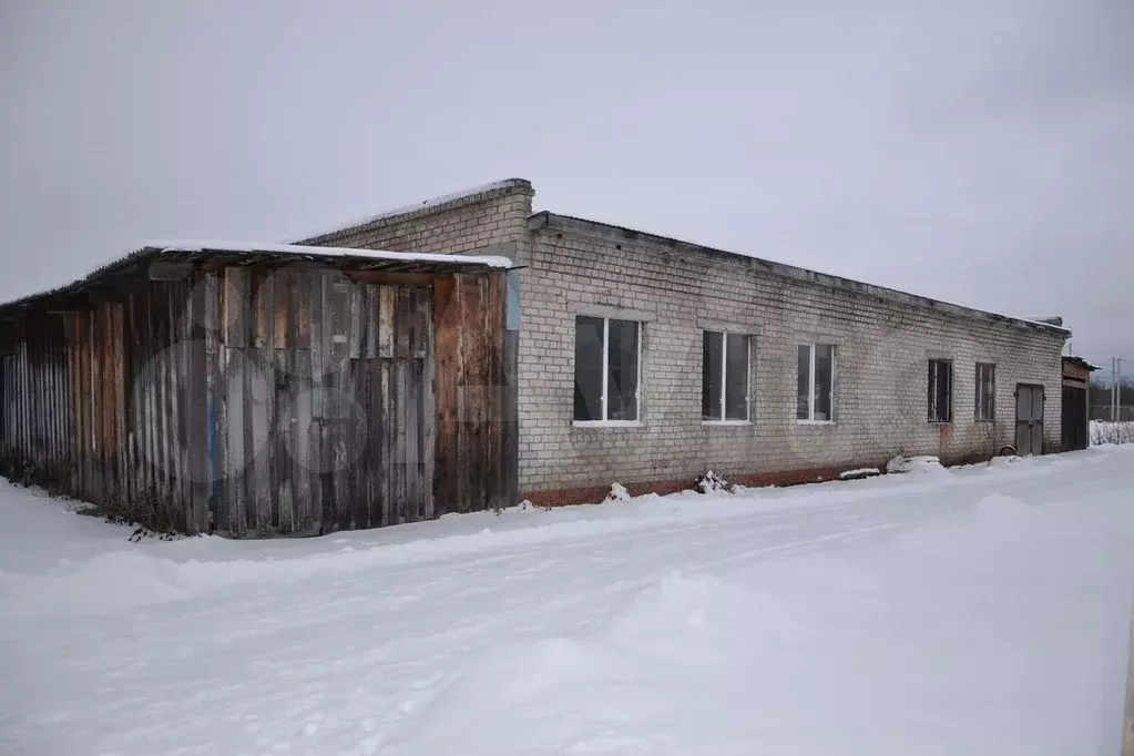 Производственная база у трассы Пермь-Екатеринбург - Фото 1