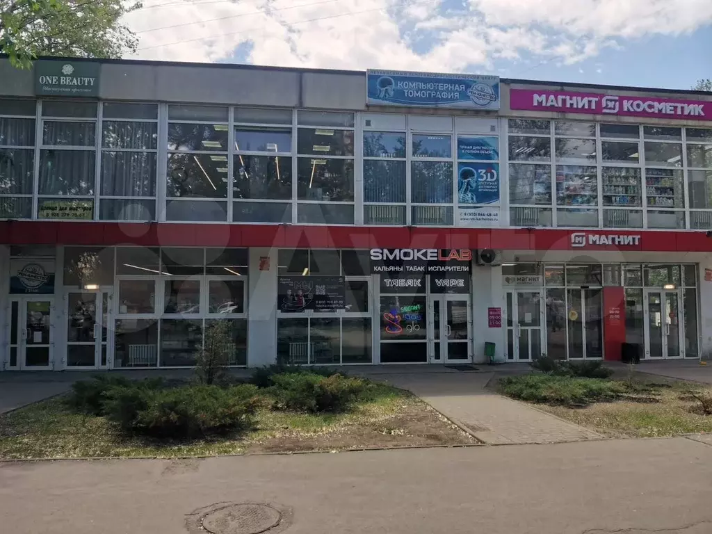 В торгов. центр-37 м,рядом  магнит , отд. вход, п - Фото 0