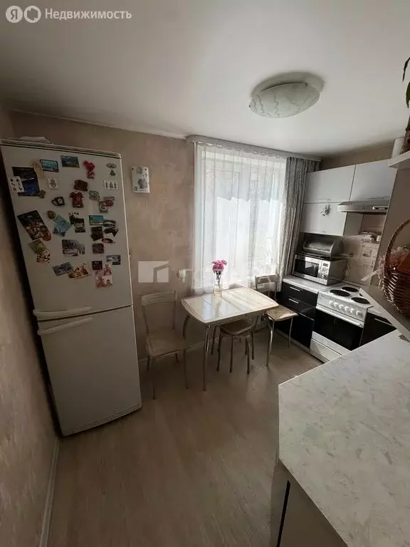 3-комнатная квартира: Бердск, Микрорайон, 54 (58.3 м) - Фото 1