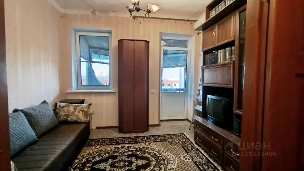 2-к кв. Волгоградская область, Волгоград ул. Генерала Гуртьева, 4 ... - Фото 0